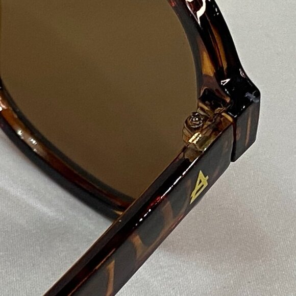 NEW Aire Whirlpool Dark Tort Brown Gradient Oversized Aviator Sunglasses - NWOT main image 7